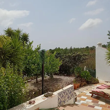 Ferienhaus Santa Barbara De Nexe 2 Bedroom House